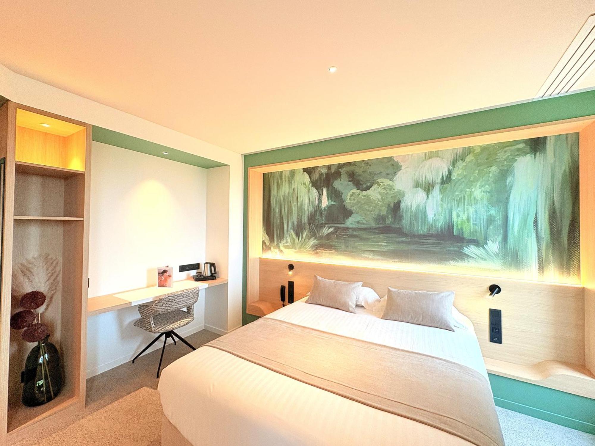 Brit Hotel Piscine & Spa - Fougeres Lecousse Exterior foto